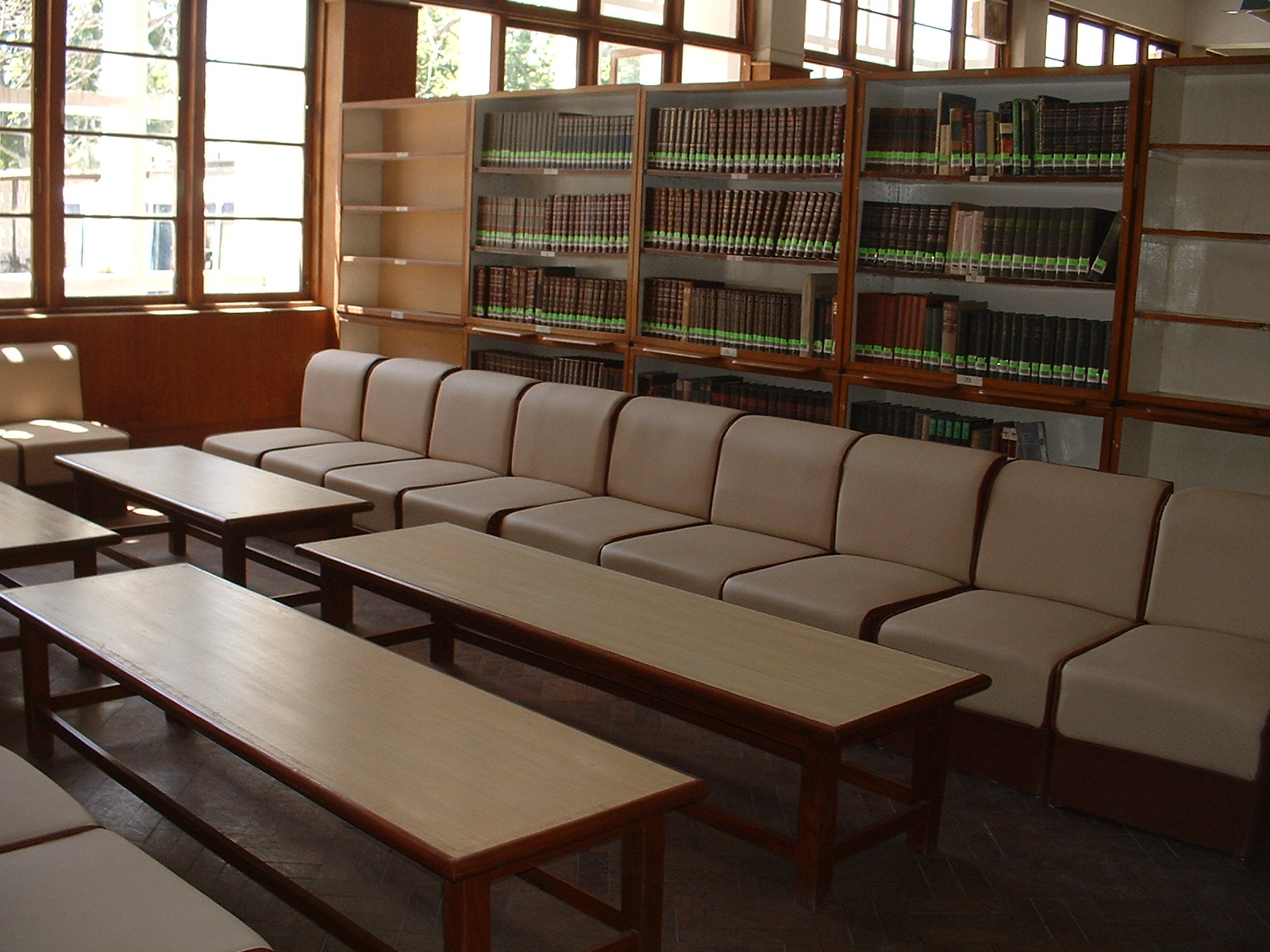 .: Pakistan Forest Institute :. .::PFI::.